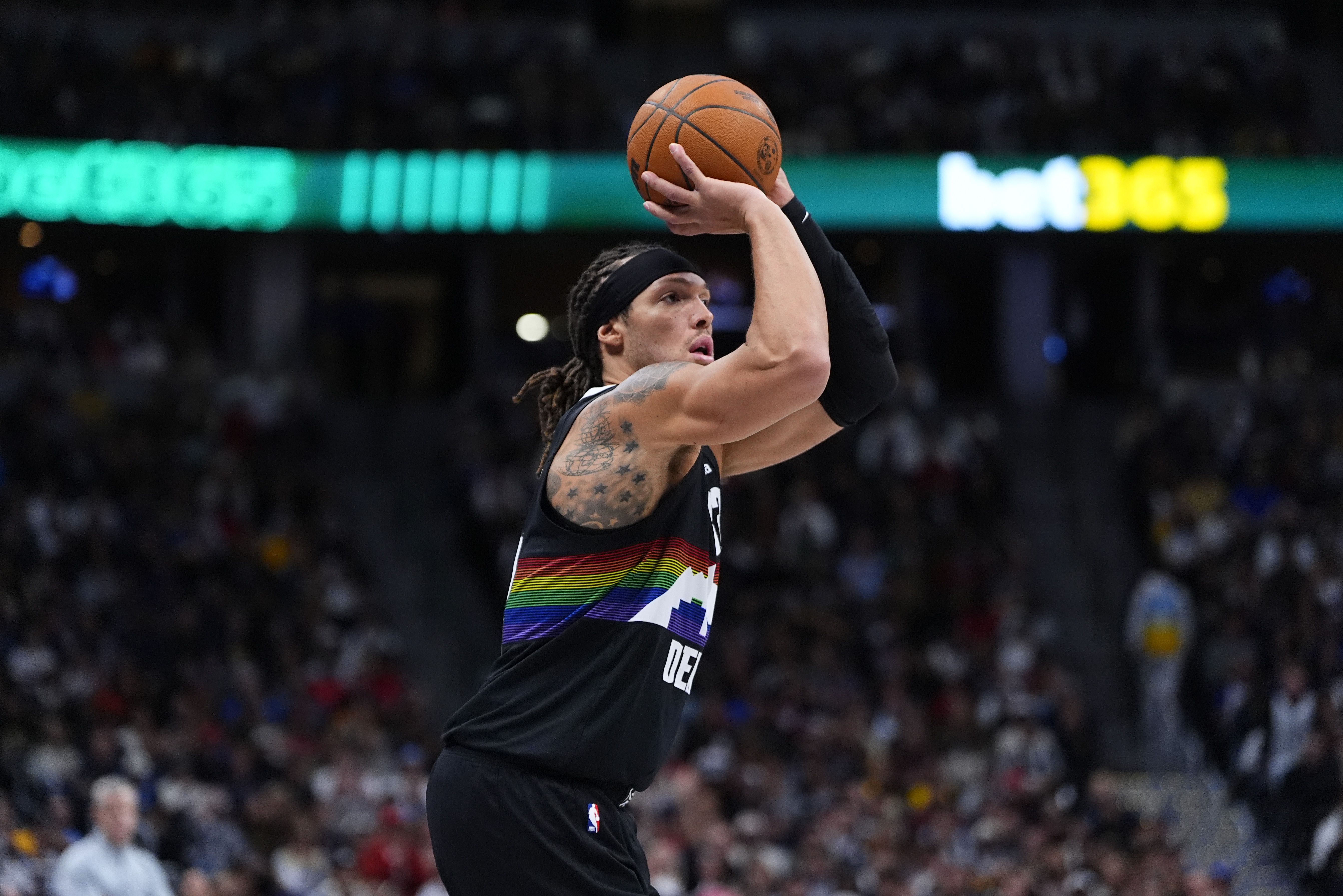 世界杯app下载-戈登复出后能打背靠背吗？阿德尔曼：取决于比赛的强度