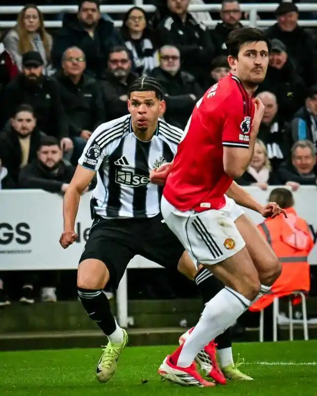 世界杯官网入口-曼联1-2纽卡，赛后评分：胖虎7.5分，B费7.4分，拉门斯7.4分